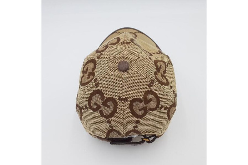 ベースボールキャップ