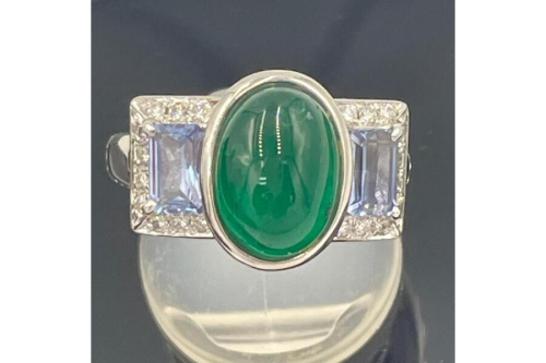 ジュエリーのリング