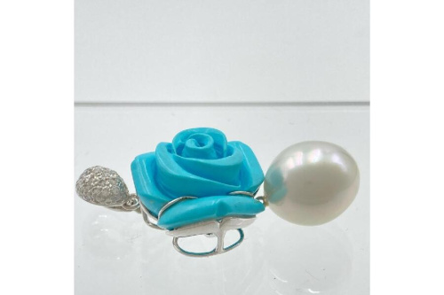 ホワイトゴールド