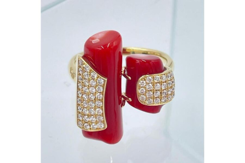 ジュエリーのリング