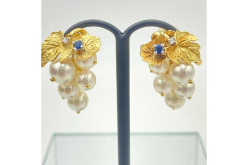 ジュエリーのイヤリング