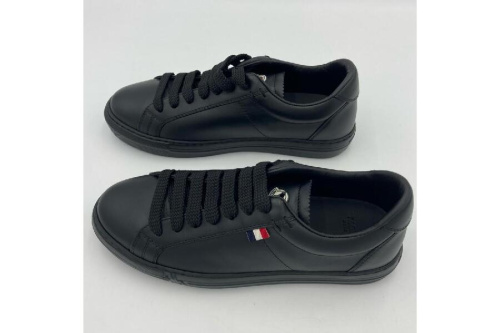 モンクレール（MONCLER）のALODIE