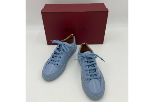 シューズ・靴のスニーカー