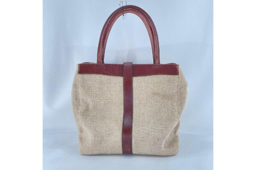 トートバッグのシャネル（CHANEL）