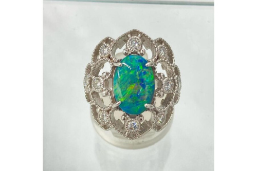 ジュエリーのリング