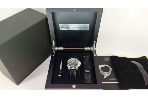 腕時計のパネライ