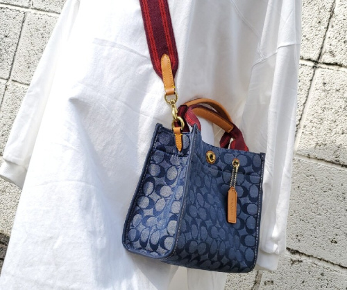 ブランドバッグ・財布のCOACH(コーチ)