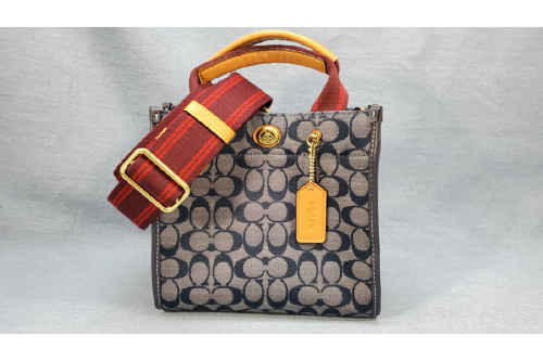 COACH(コーチ)のデニム