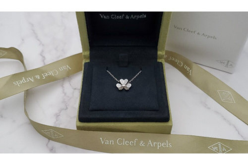 ファッションのVan Cleef&Arpels（ヴァンクリーフアーペル）