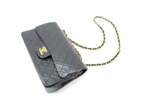 マトラッセのチェーンショルダー