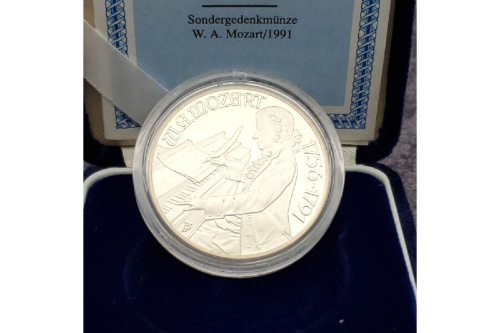100シリング銀貨のモーツァルト没後200年記念