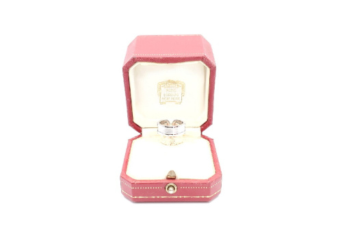 貴金属のCartier（カルティエ）
