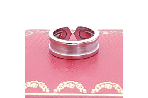 Cartier（カルティエ）のリング