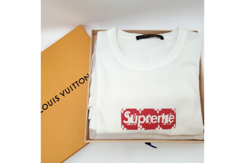ファッションのLOUIS VUITTON(ルイヴィトン)
