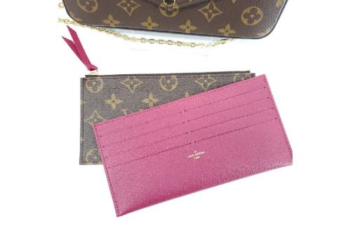 ポシェット・フェリシーのチェーンショルダー