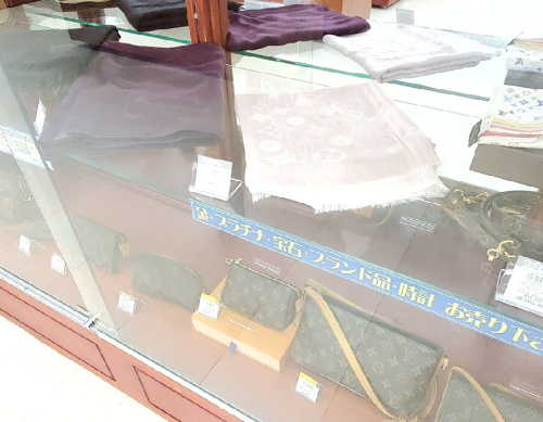 モノグラムのブランド専門店