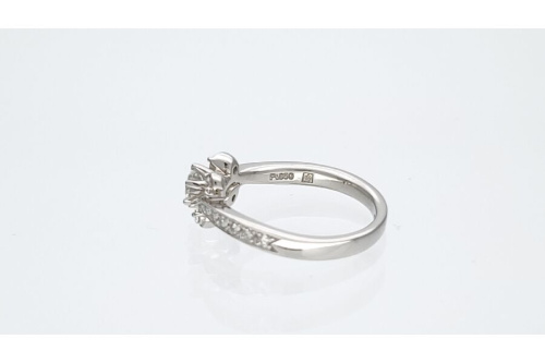 ROYAL ASSCHER（ロイヤルアッシャー）のダイヤモンド