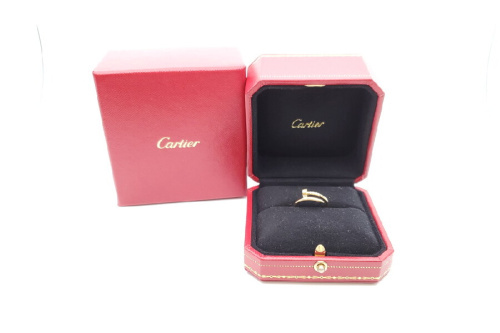 貴金属のCartier（カルティエ）