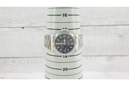 新入荷のブランド専門店