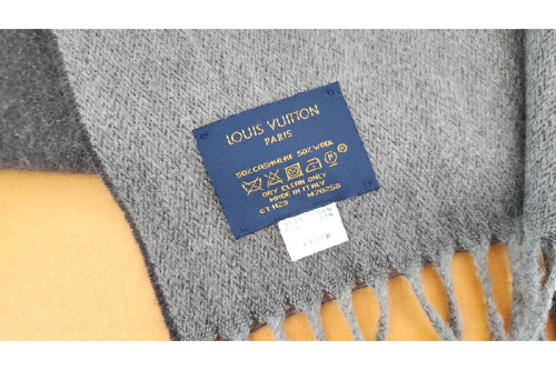 マフラーのM70258