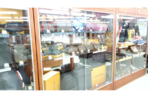 ミニポーチ付き