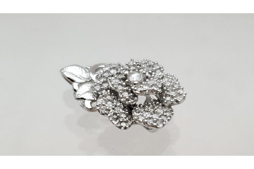 K18ホワイトゴールドのダイヤモンド