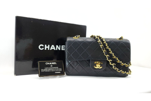 ブランドバッグ・財布のCHANEL（シャネル）