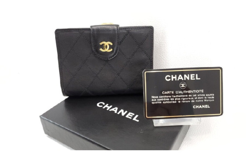 ブランドバッグ・財布のCHANEL（シャネル）