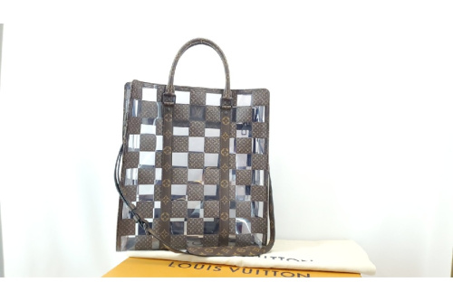 ブランドバッグ・財布のLOUIS VUITTON（ルイヴィトン）