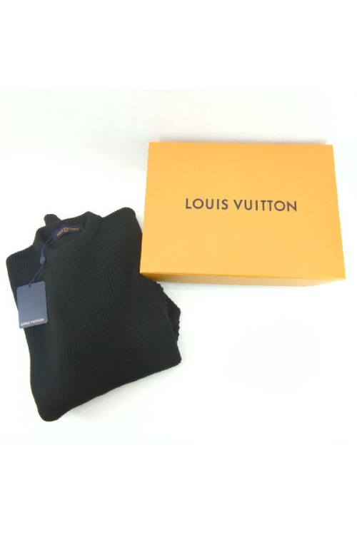 コットンニットのメンズファッション