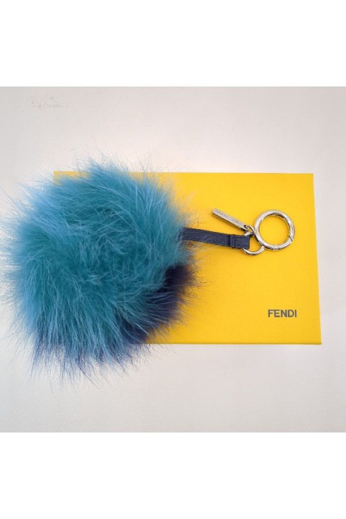 アクセサリーのフェンディ（FENDI）