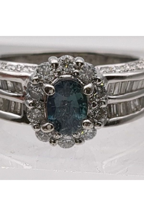 アレキサンドライトのプラチナ