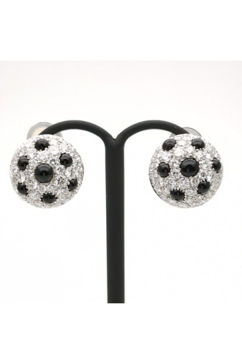 ジュエリーのピアス