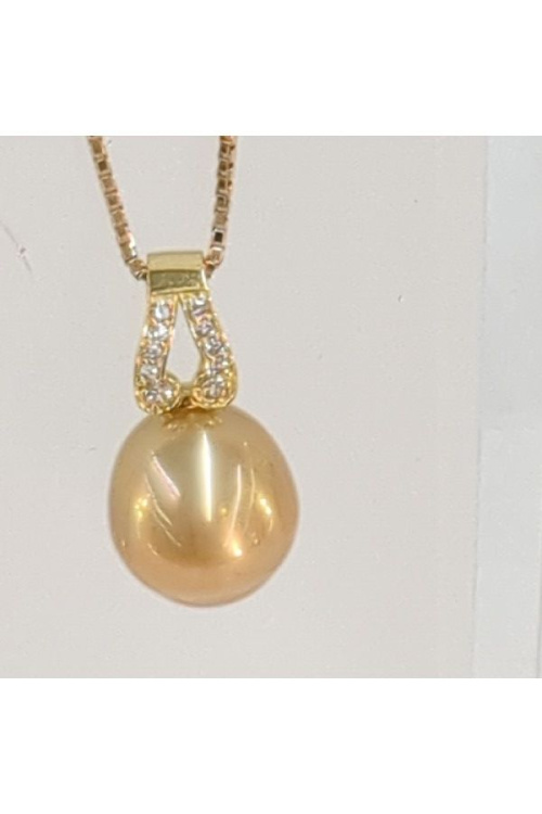 金　プラチナ　宝石のアクセサリー