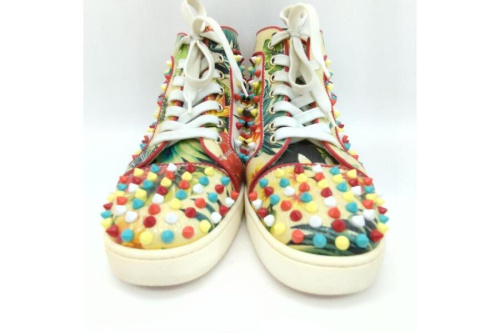 スニーカーのクリスチャンルブタン（ Christian Louboutin）