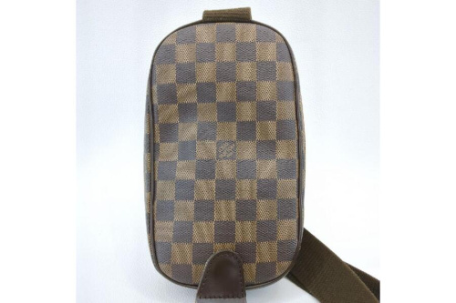ボディバッグのルイ・ ヴィトン（LOUIS VUITTON）