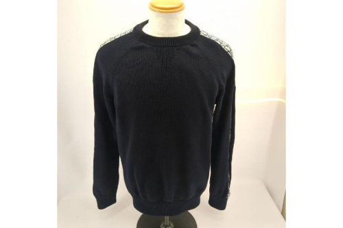 トップスのディオール（DIOR）