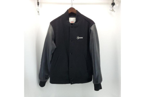 ファッションのアウター