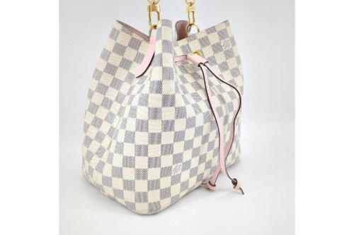 ルイ・ ヴィトン（LOUIS VUITTON）のショルダーバッグ