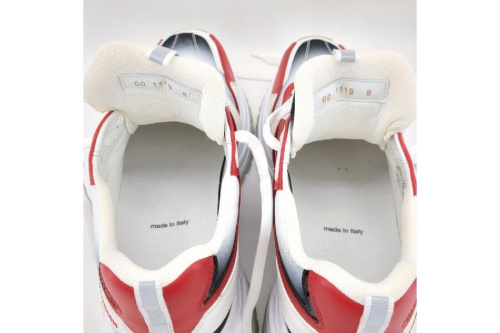 スニーカーのルイ・ ヴィトン（LOUIS VUITTON）