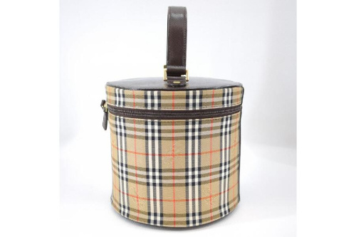 ハンドバッグのバーバリー（Burberry）