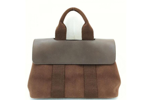 バッグのトートバッグ