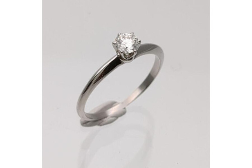 リングのティファニー（Tiffany＆Co.）