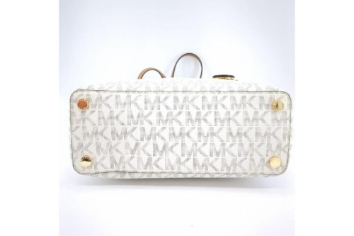 マイケルコース(MICHAEL KORS)のMKシグネチャー