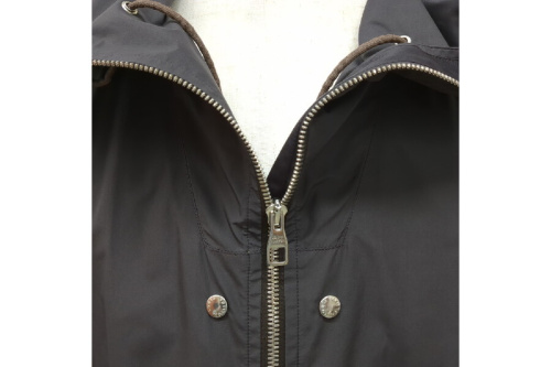 パーカーのルイ・ ヴィトン（LOUIS VUITTON）