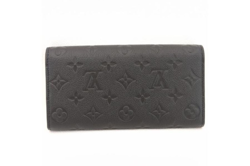長財布のルイ・ ヴィトン（LOUIS VUITTON）