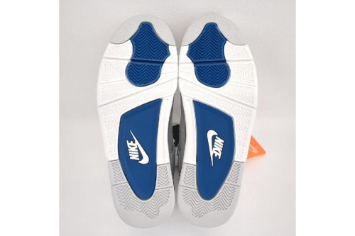 ナイキ（NIKE）の新入荷