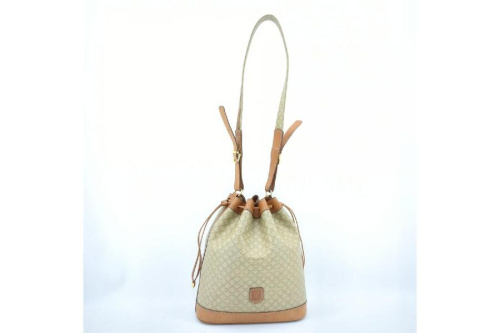 セリーヌ（CELINE）のマカダム