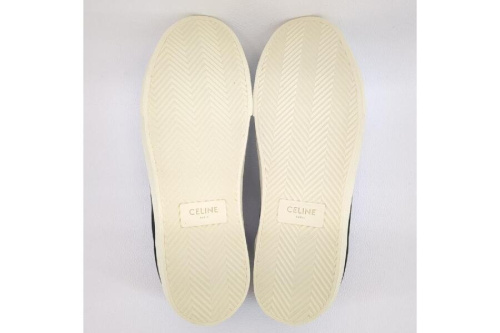 セリーヌ(CELINE)の新入荷