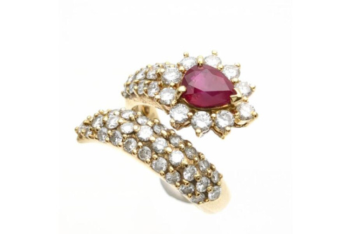 ジュエリーの指輪